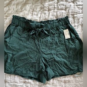 Maurice’s size L high waisted shorts